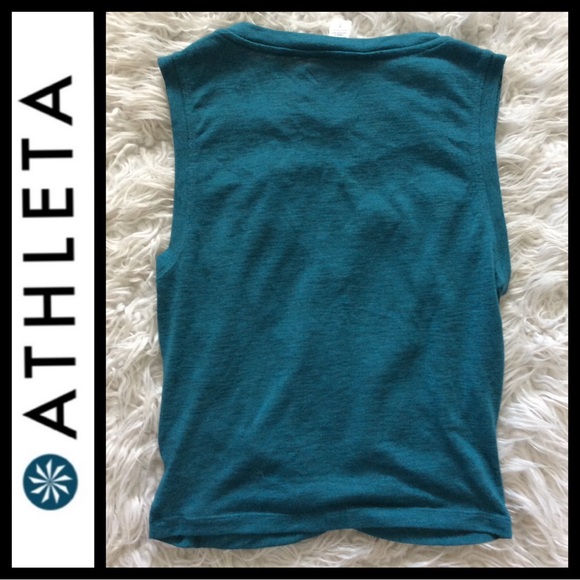Athleta Twist Top Tank in Borealis Green - Picture 4 of 6